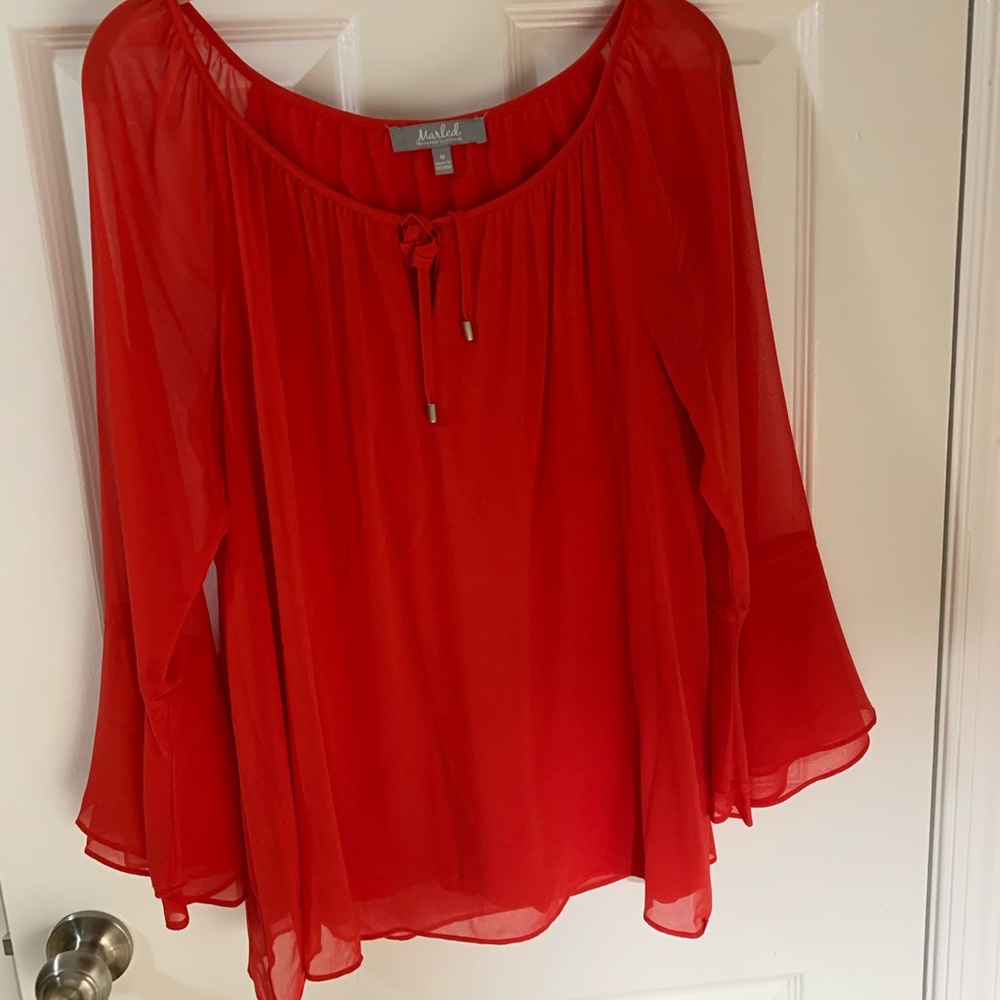Red flows top